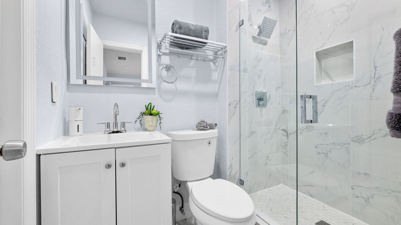 Photo of Bathroom in Hollywood