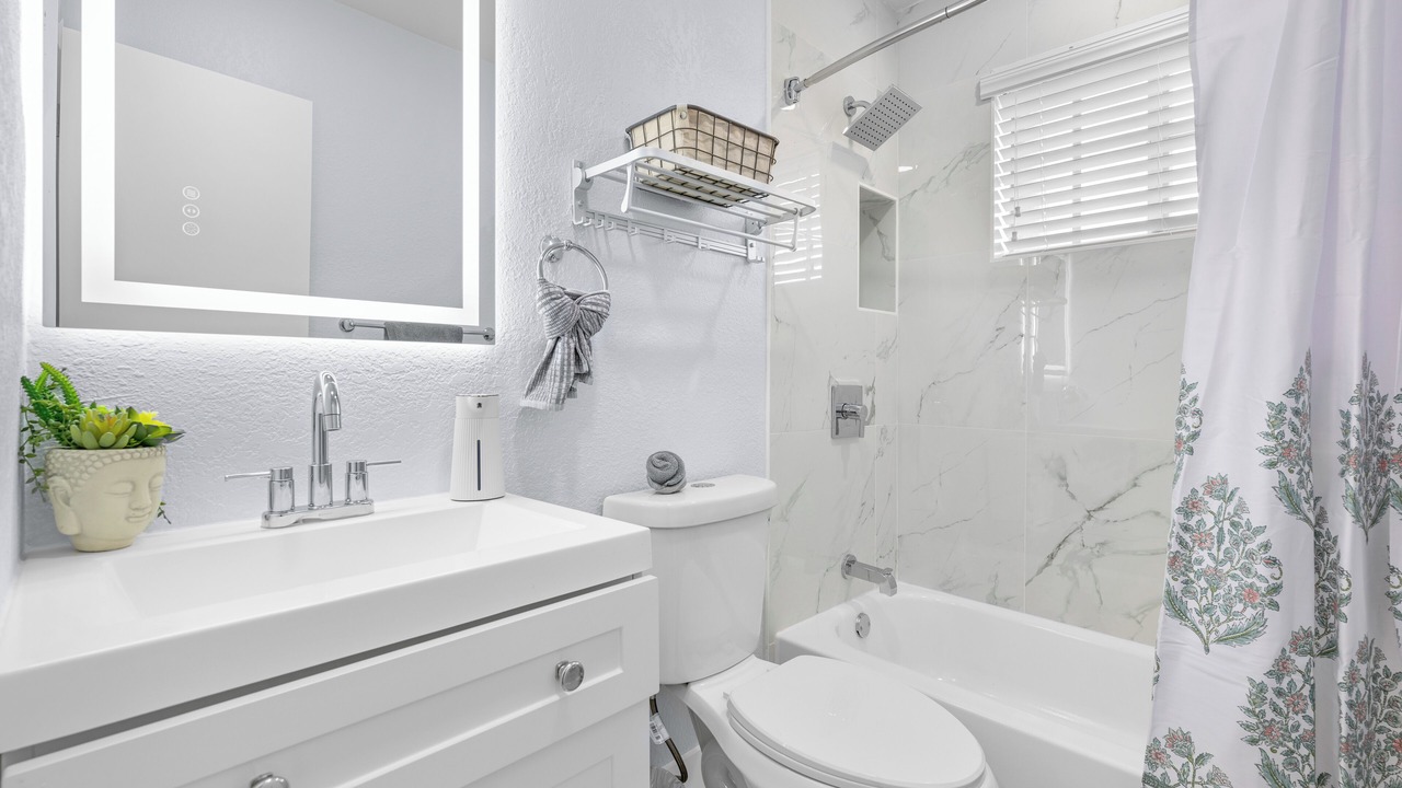 Photo of Bathroom in Hollywood