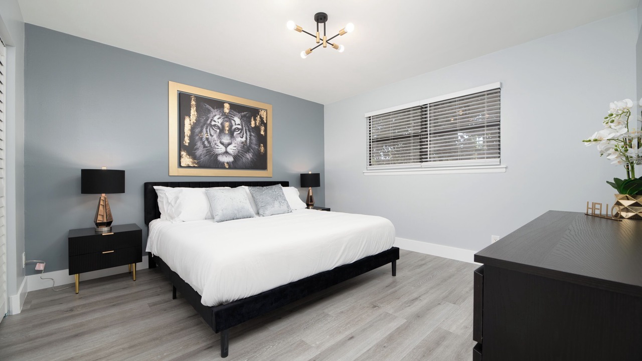 Photo of Bedroom in Sunrise