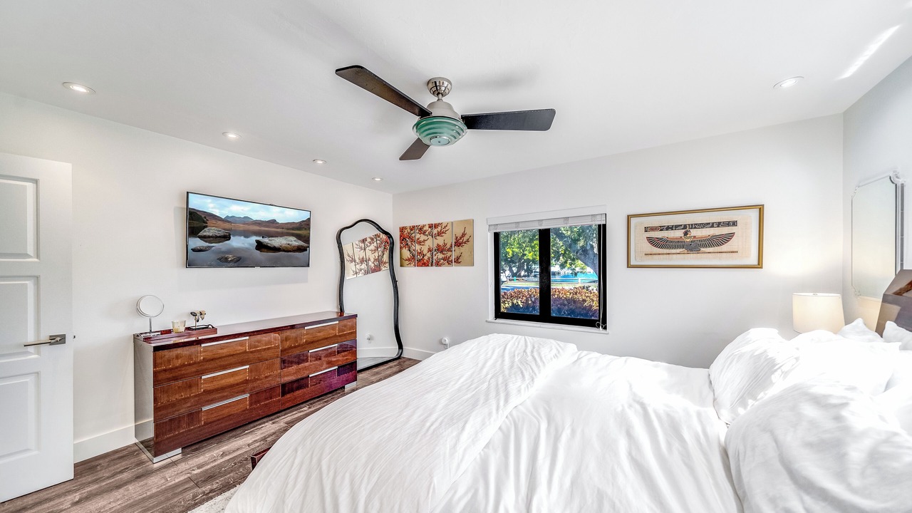 Photo of Bedroom in Coral Ridge