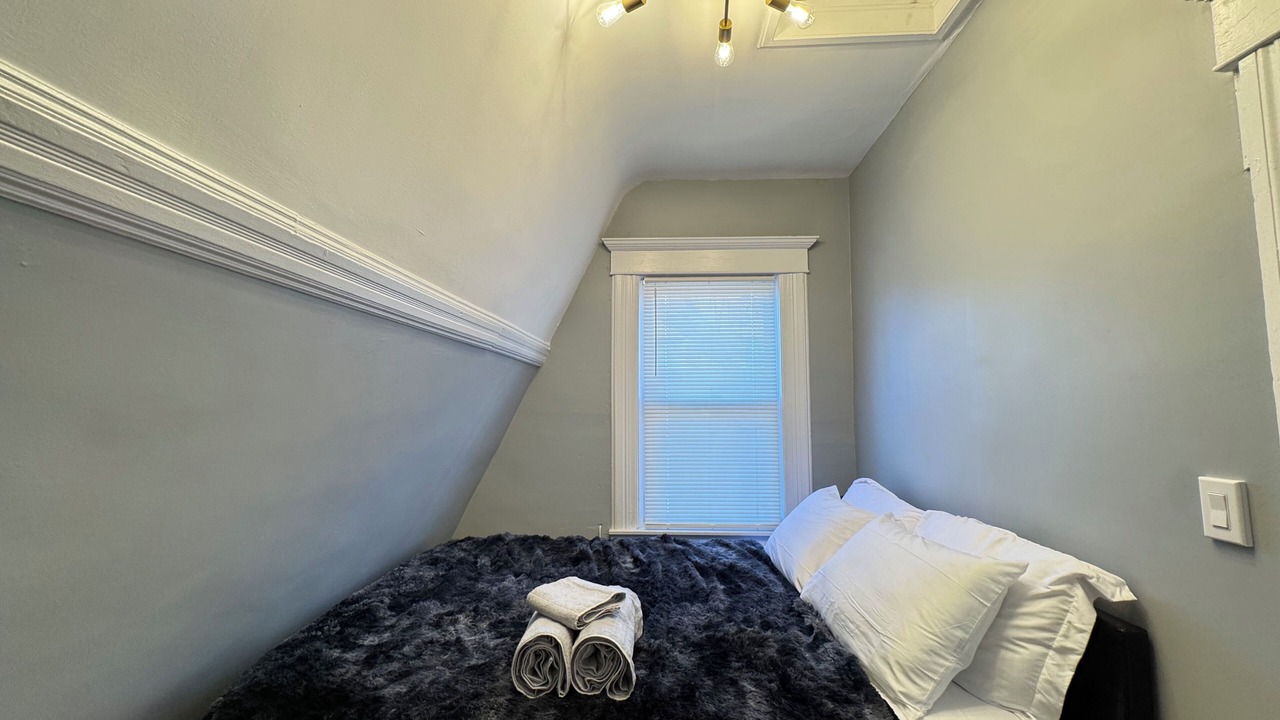 Photo of Bedroom in Weehawken