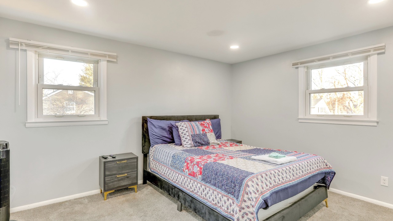 Photo of Bedroom in Newark