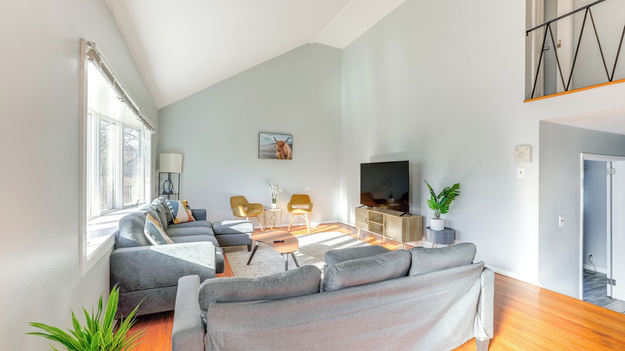 Photo of Livingroom in Newark