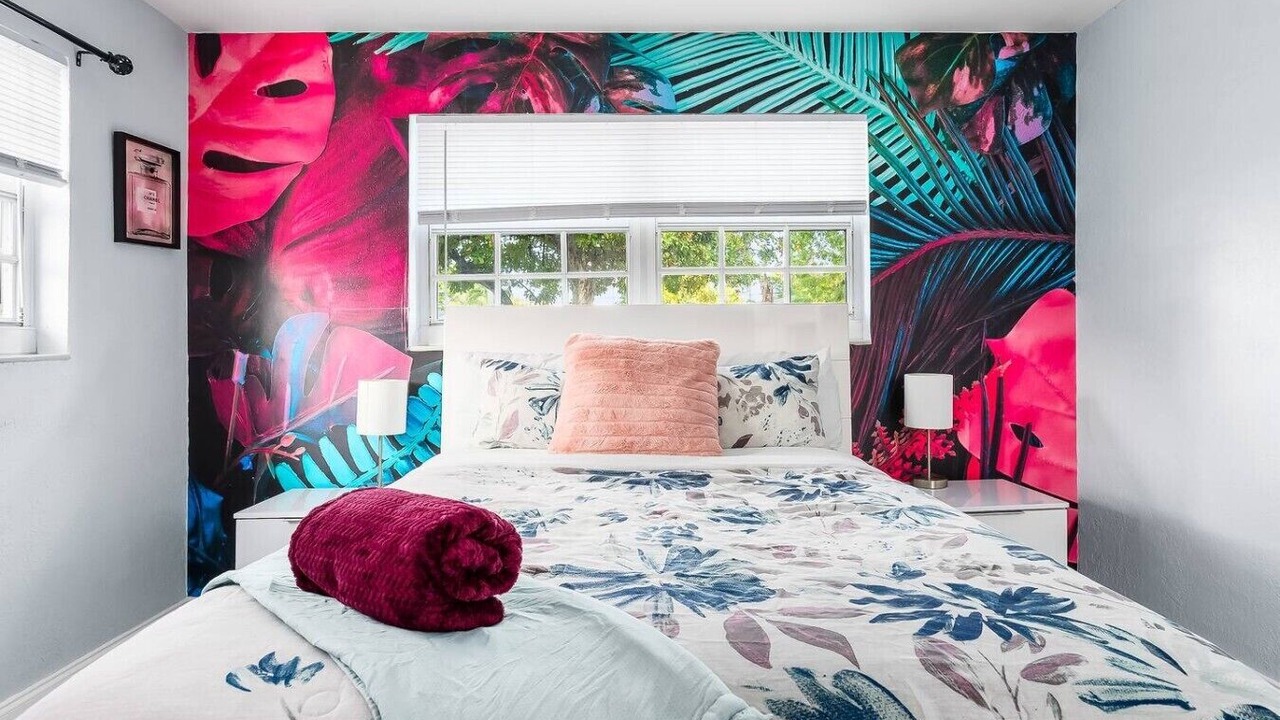 Photo of Bedroom in Sunset