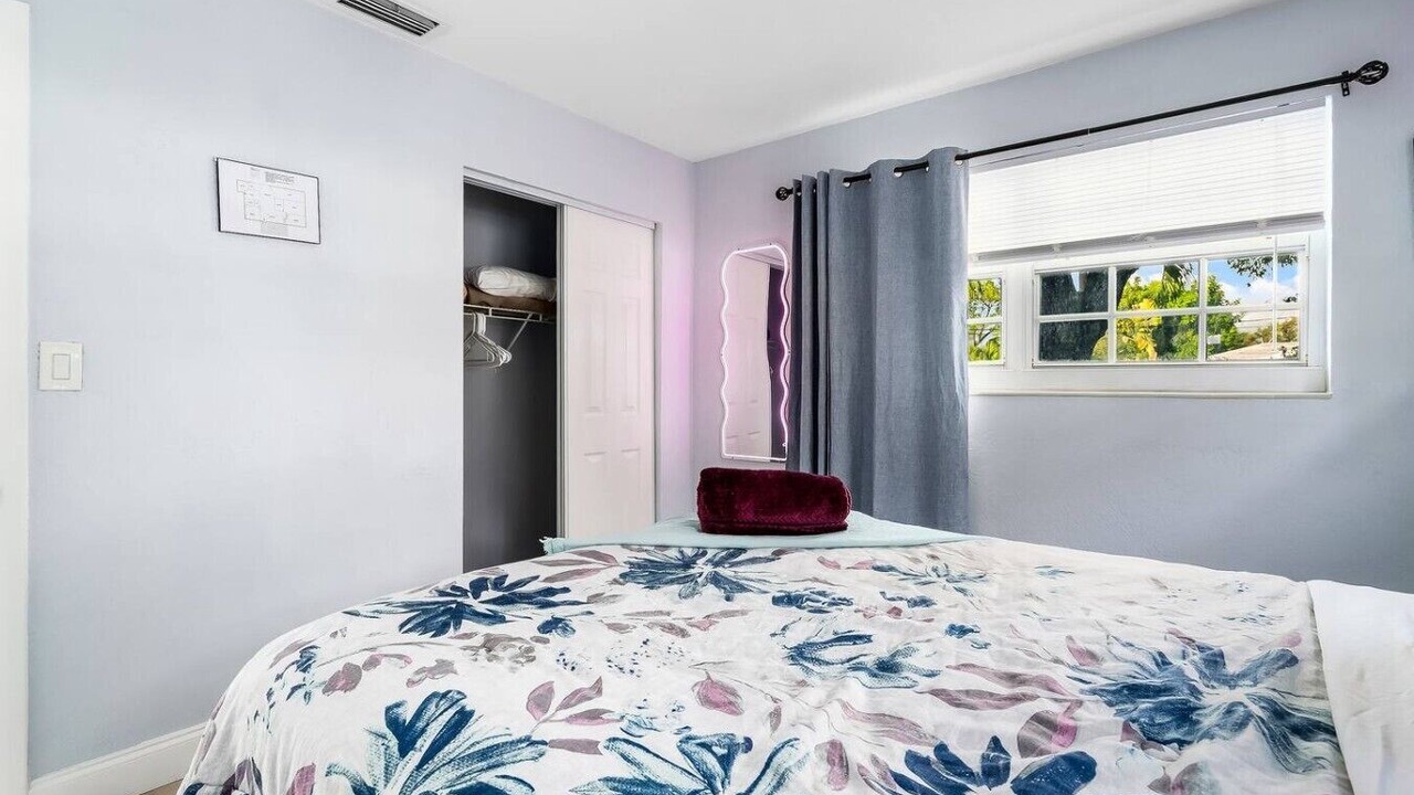 Photo of Bedroom in Sunset