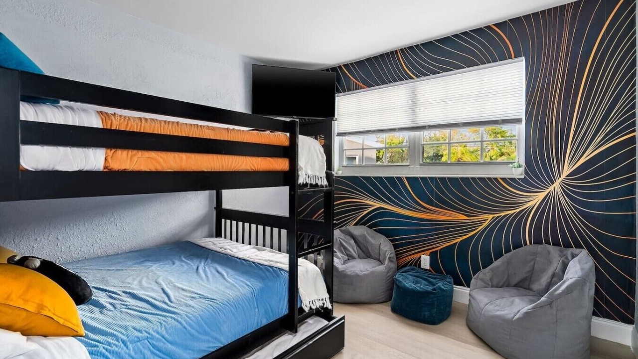 Photo of Bedroom in Sunset