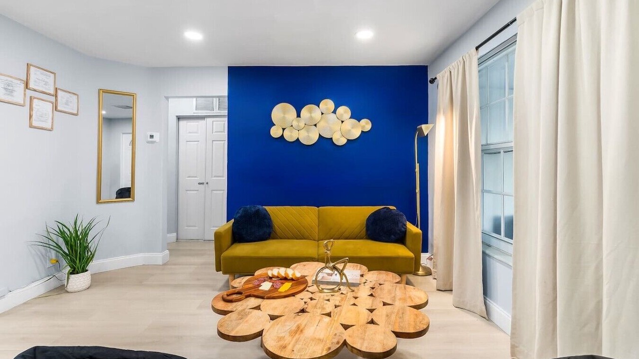 Photo of Livingroom in Sunset