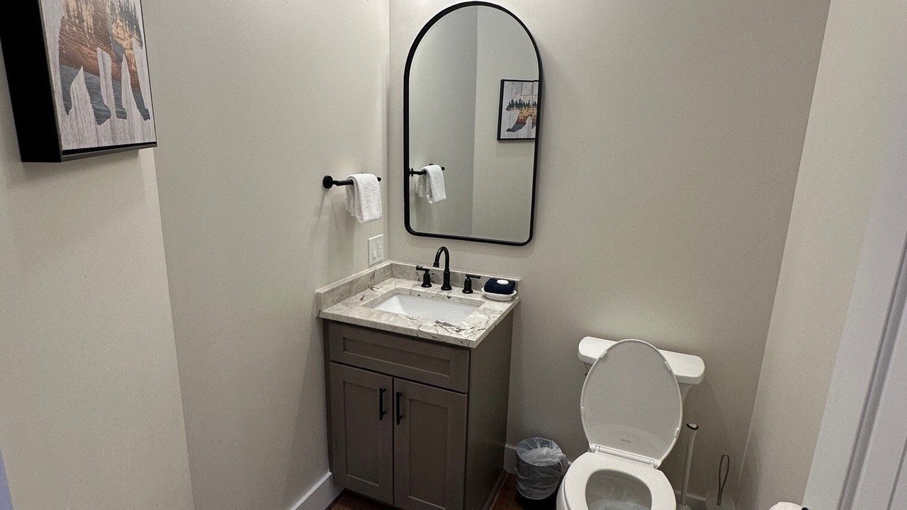 Photo of Bathroom in Edray