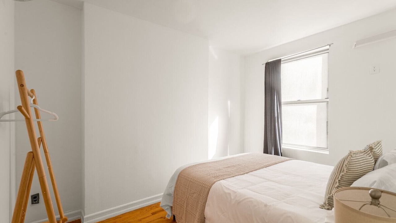 Photo of Bedroom in Garment District