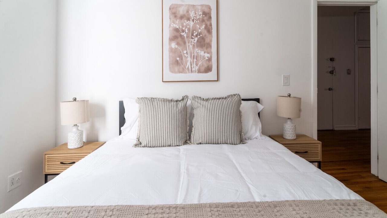 Photo of Bedroom in Garment District