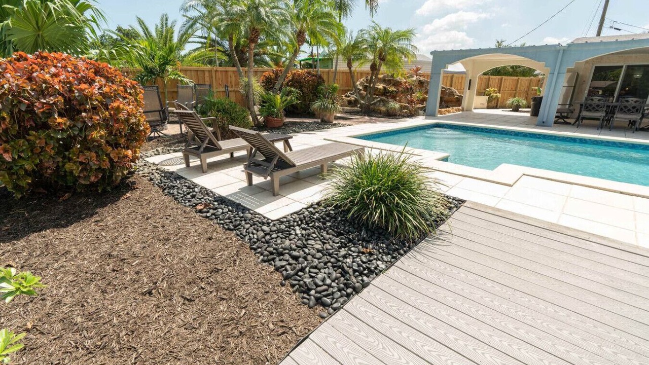Photo of Outdoor in North Central Hollywood