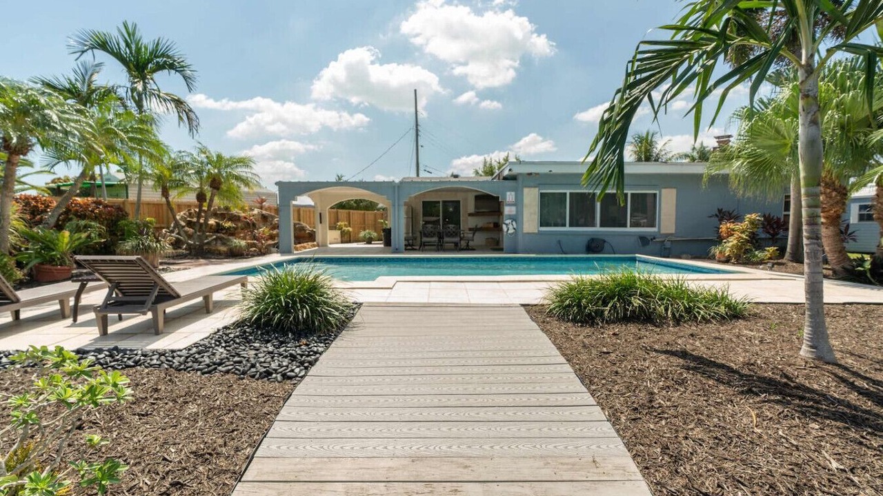 Photo of Outdoor in North Central Hollywood