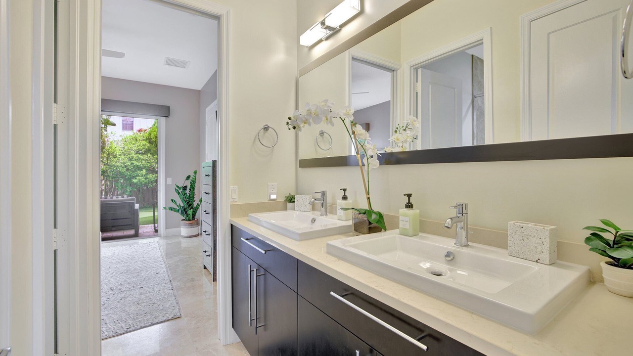 Photo of Bathroom in Dolphin Isles