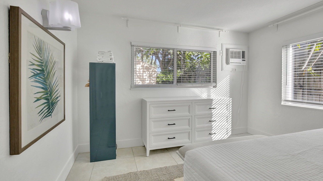 Photo of Bedroom in Lauderdale-by-the-Sea