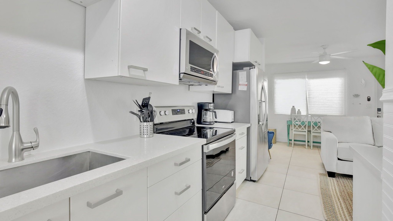 Photo of Kitchen in Lauderdale-by-the-Sea