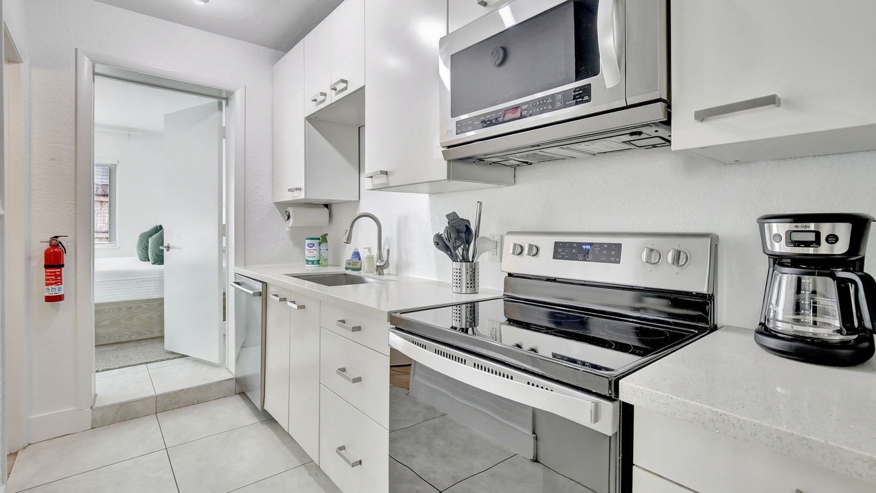 Photo of Kitchen in Lauderdale-by-the-Sea