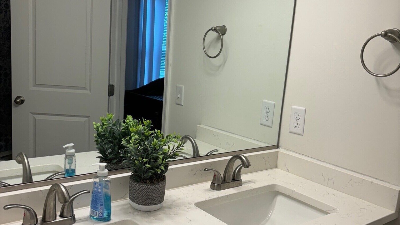 Photo of Bathroom in Colonial Beach