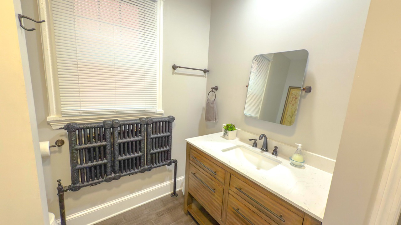 Photo of Bathroom in Albany
