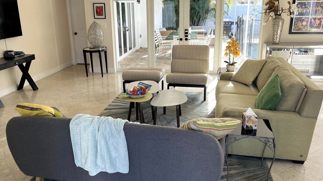 Photo of Livingroom in Coral Heights