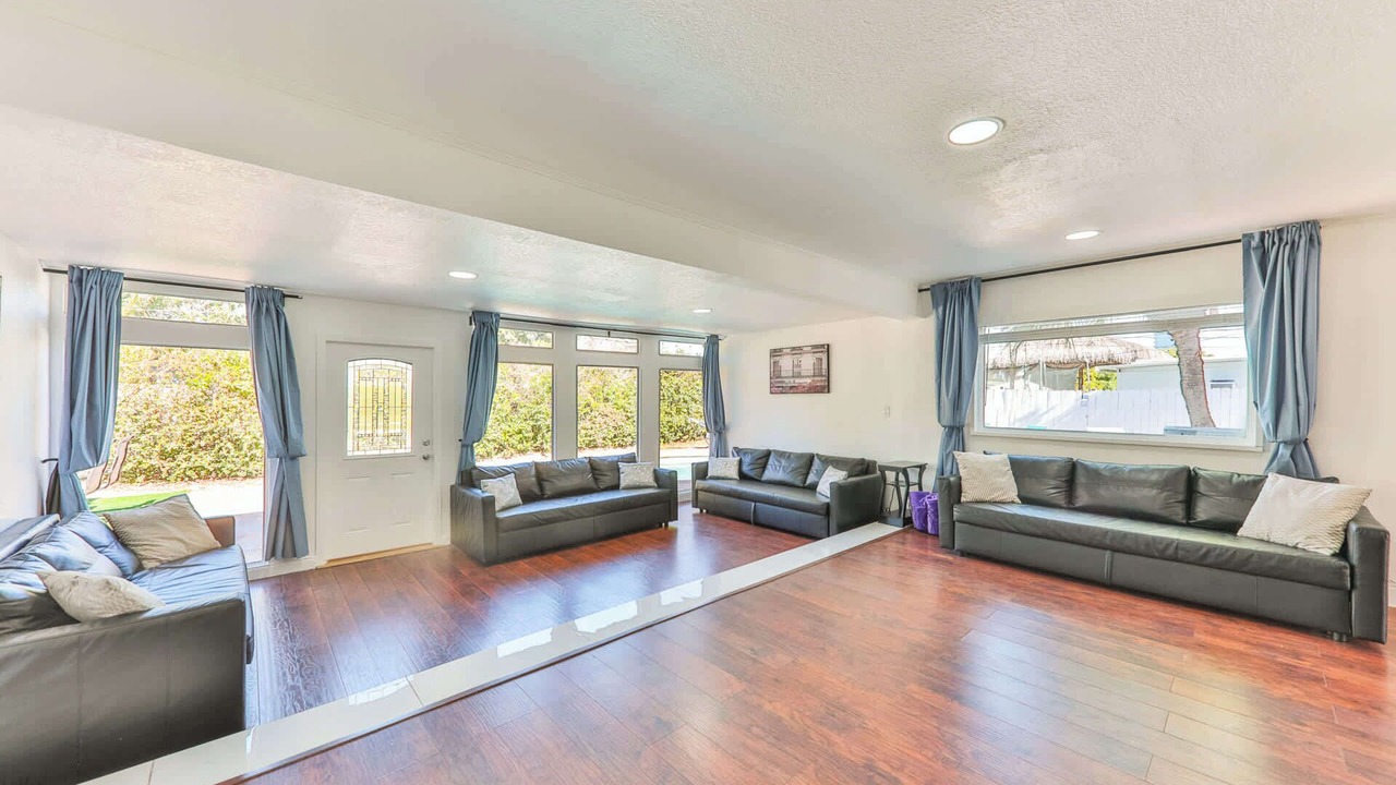 Photo of Livingroom in Highland Lakes