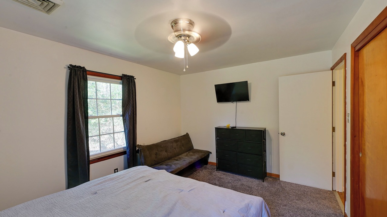 Photo of Bedroom in Delmar