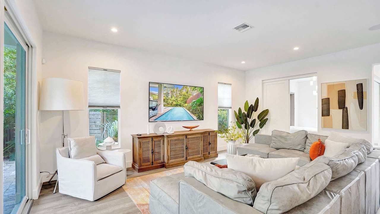 Photo of Livingroom in Poinsettia Heights