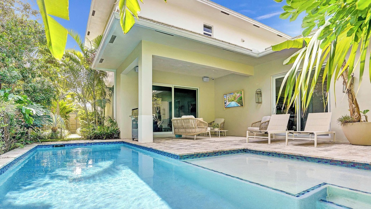Photo of Outdoor in Poinsettia Heights