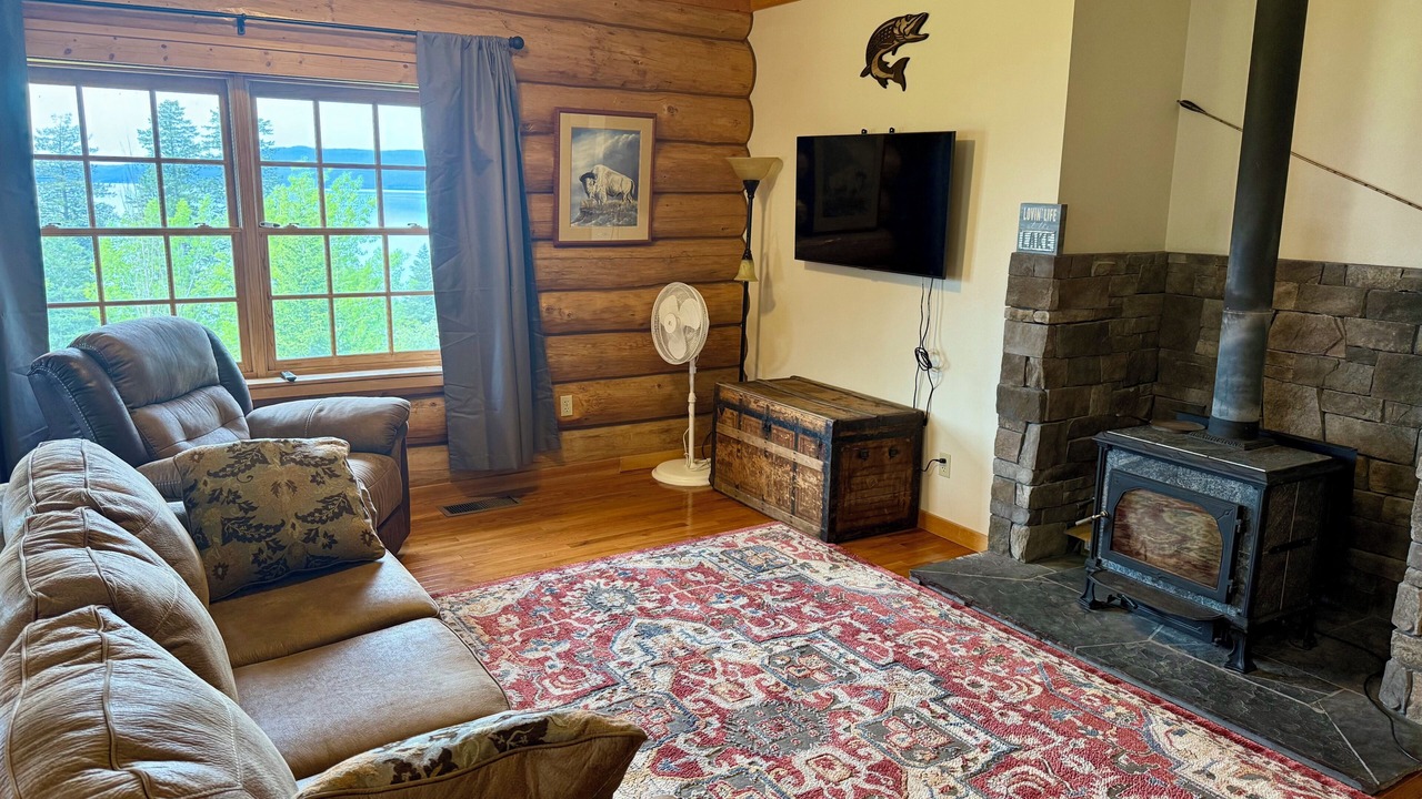 Photo of Livingroom in Polson