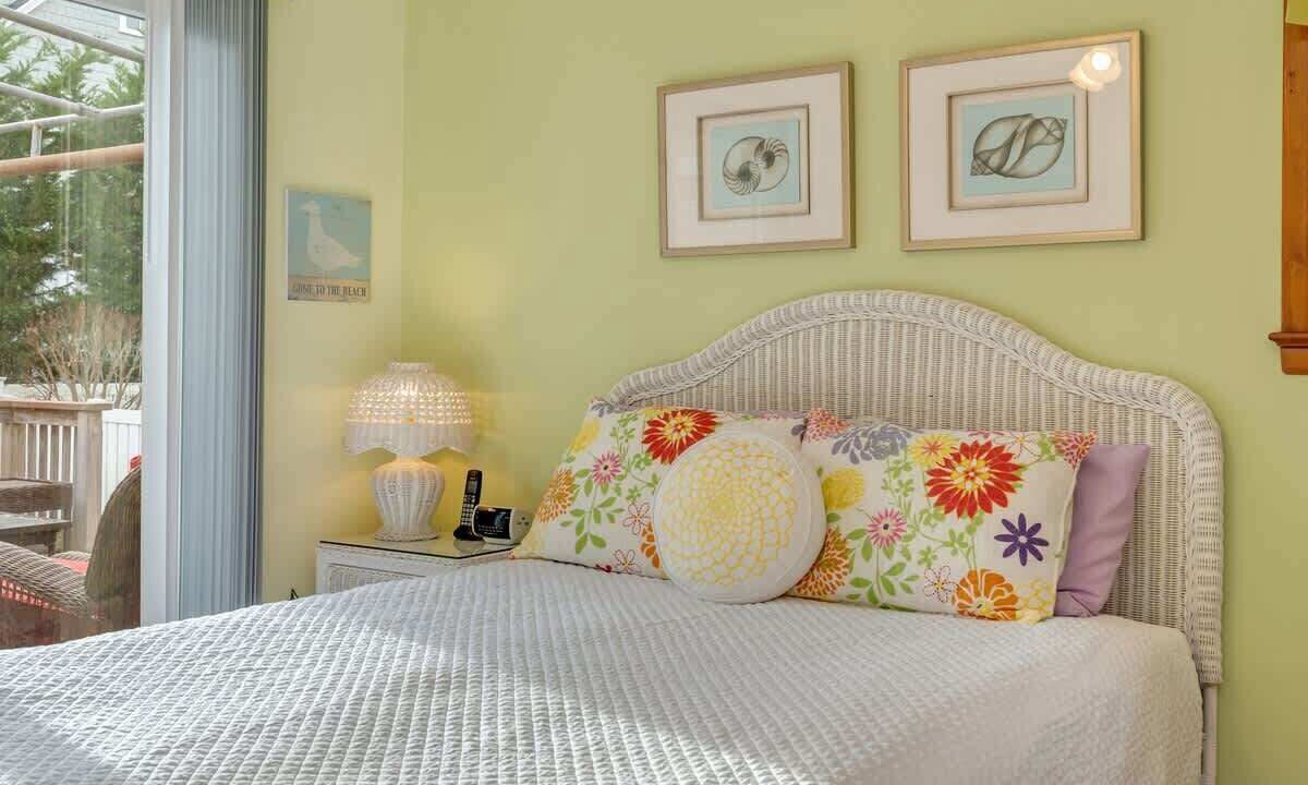 Photo of Bedroom in Avalon