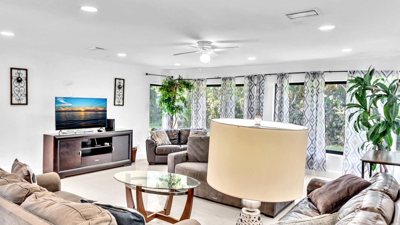 Photo of Livingroom in Plantation