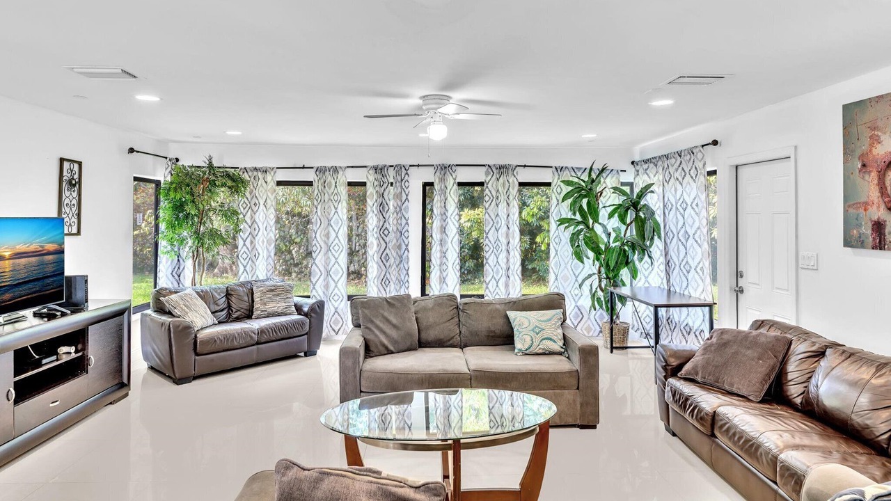 Photo of Livingroom in Plantation