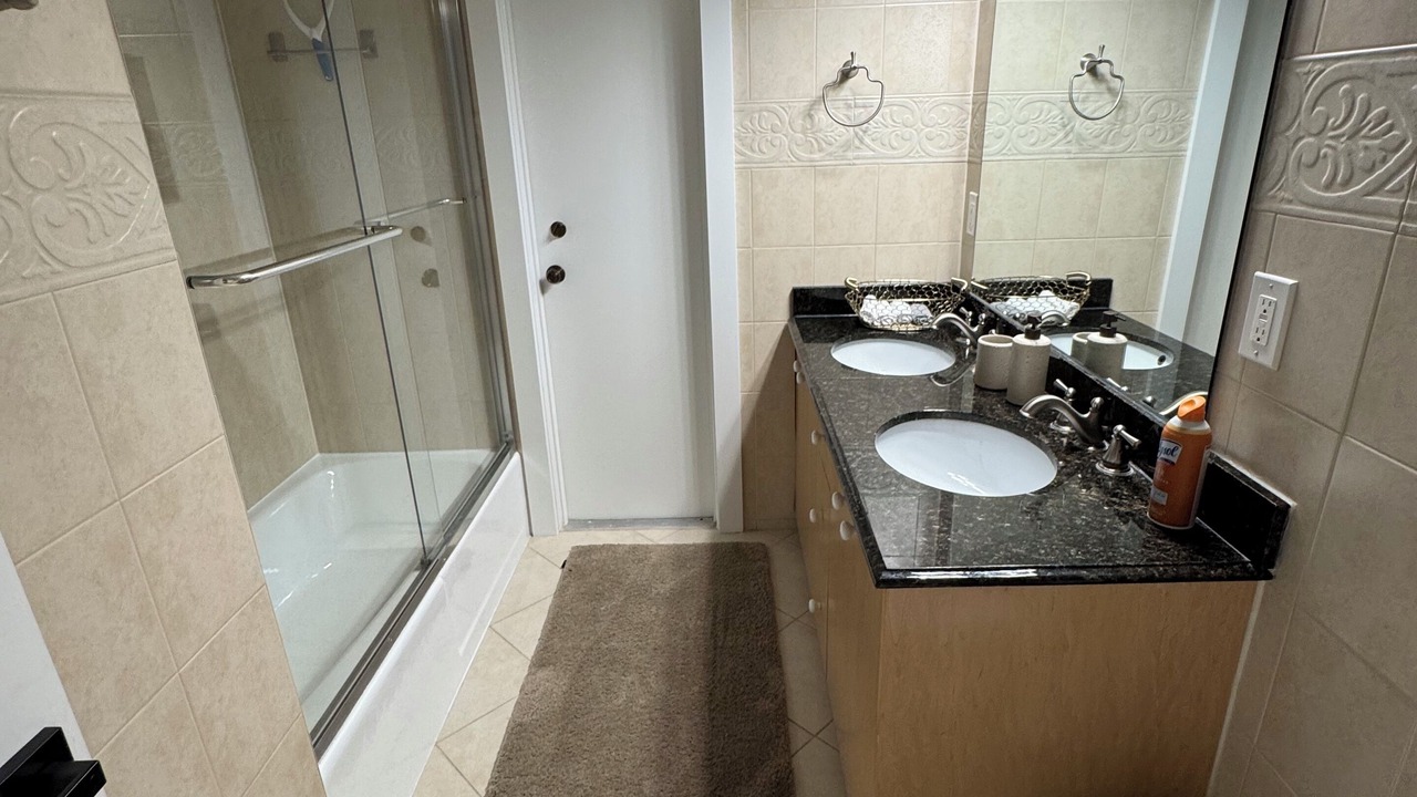 Photo of Bathroom in Miami Lakes