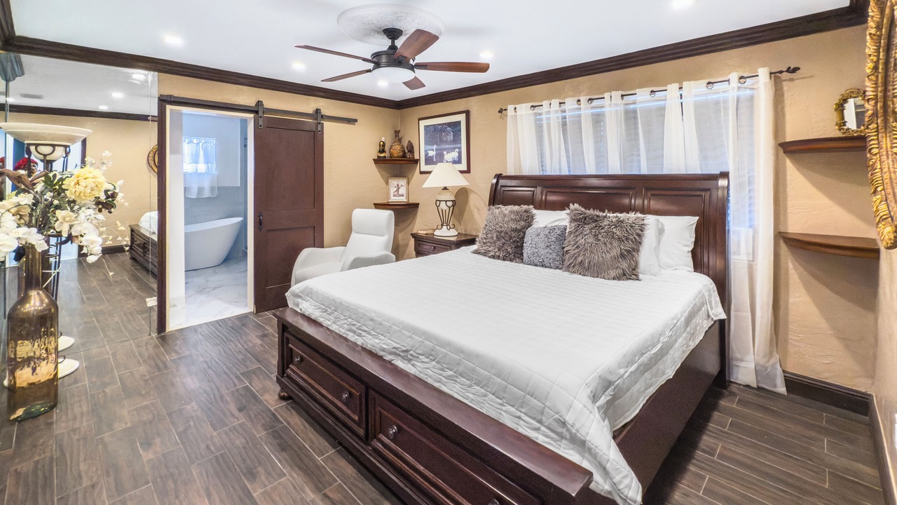 Photo of Bedroom in Miami Gardens