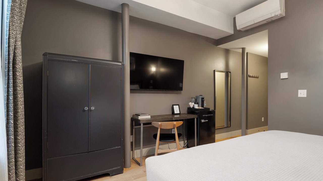 Photo of Bedroom in North Downtown