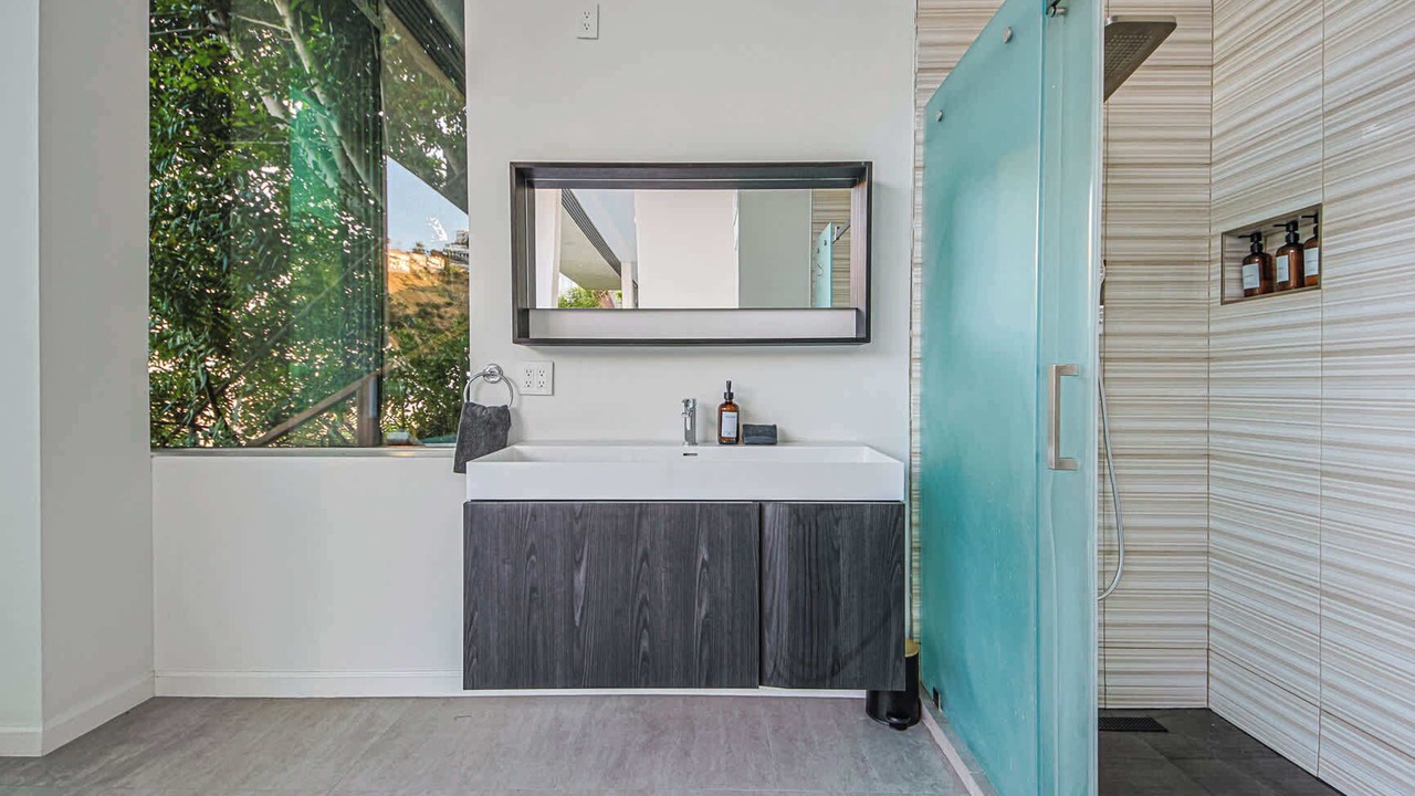 Photo of Bathroom in The Flats