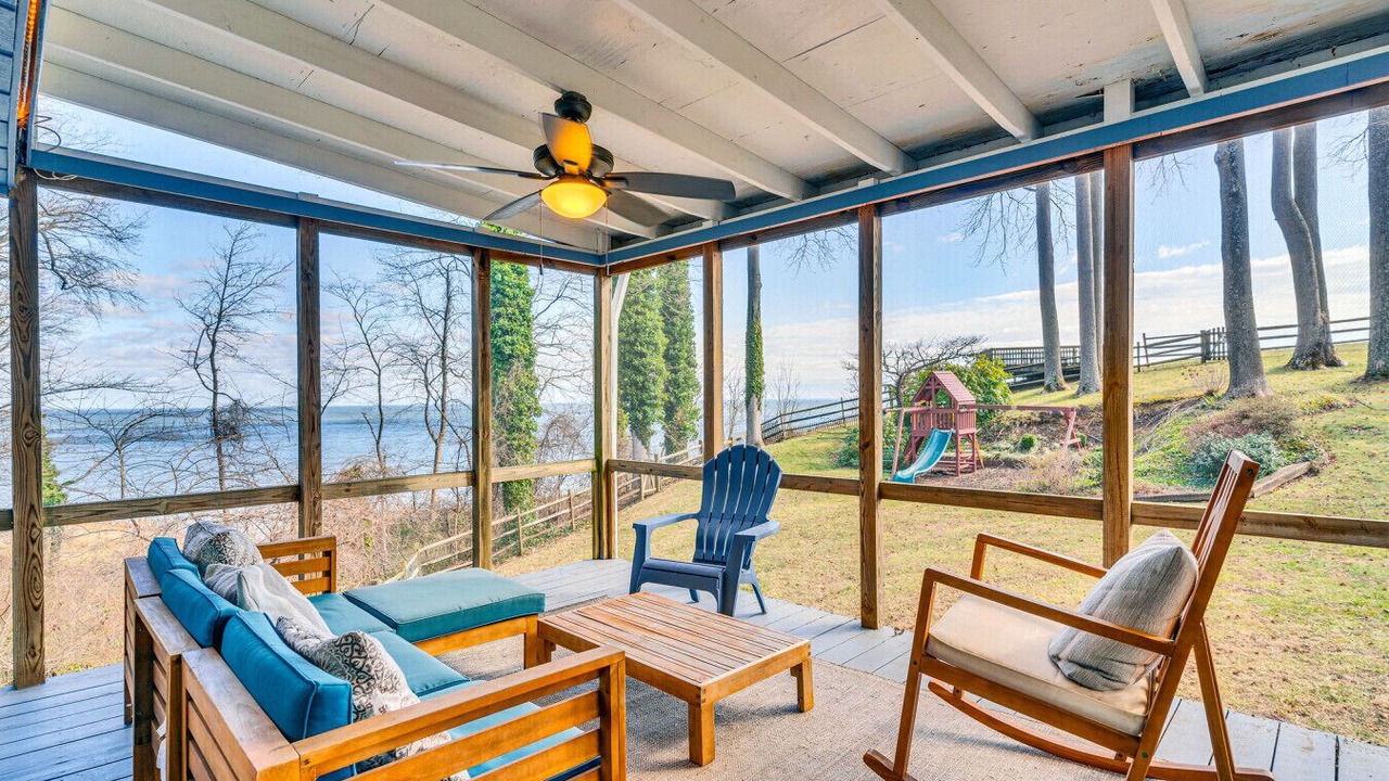 Photo of Patio Balcony in Chesapeake Beach