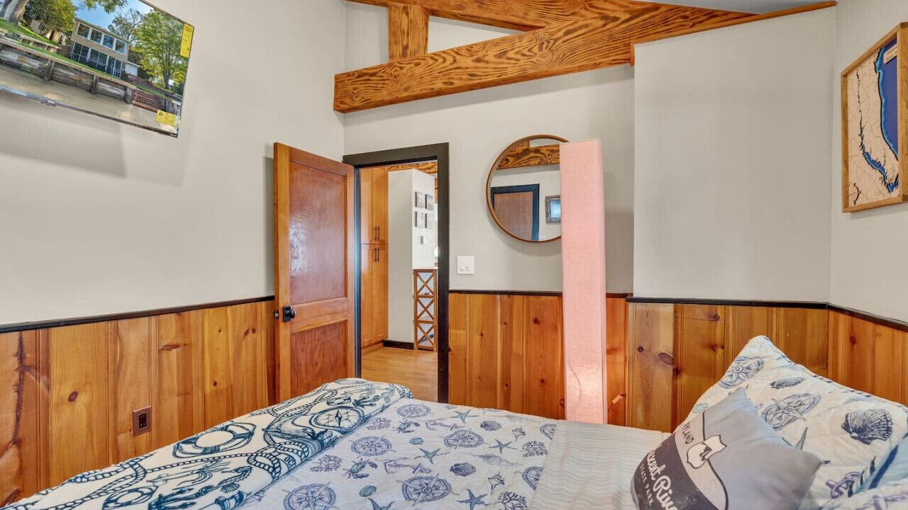 Photo of Bedroom in Barstow