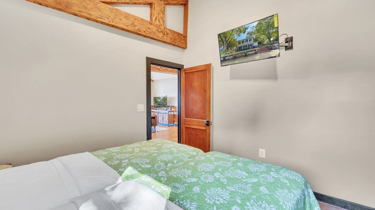 Photo of Bedroom in Barstow