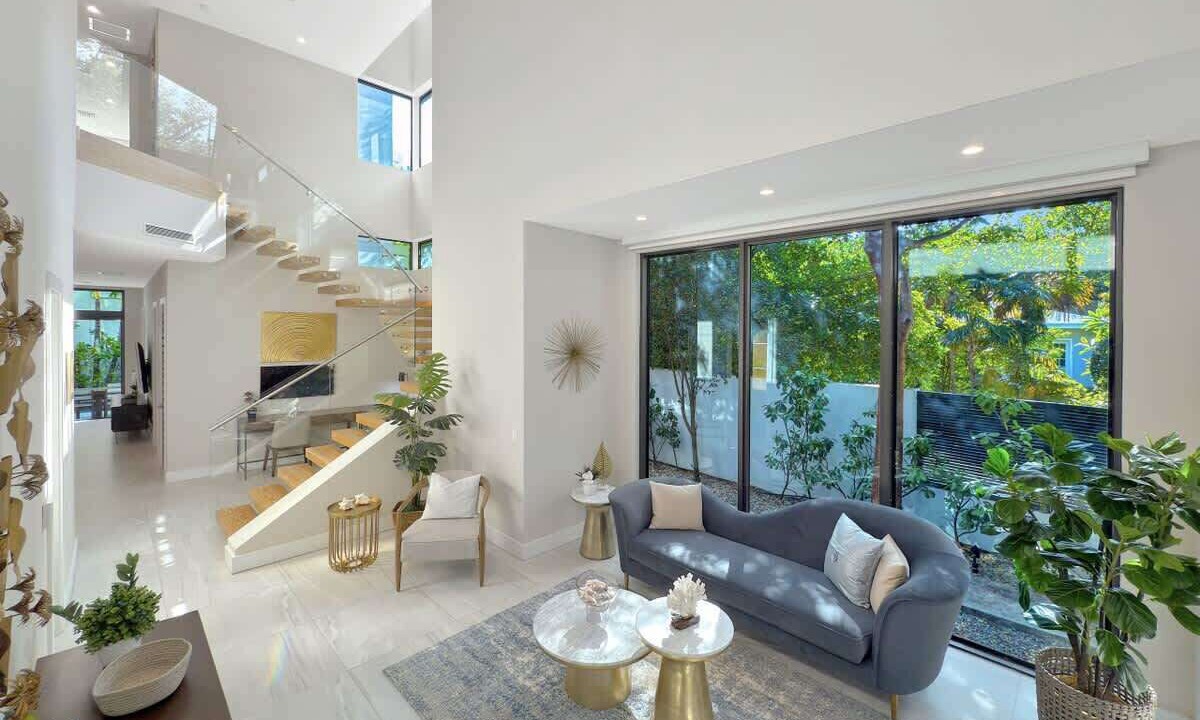 Photo of Bedroom in Coconut Grove