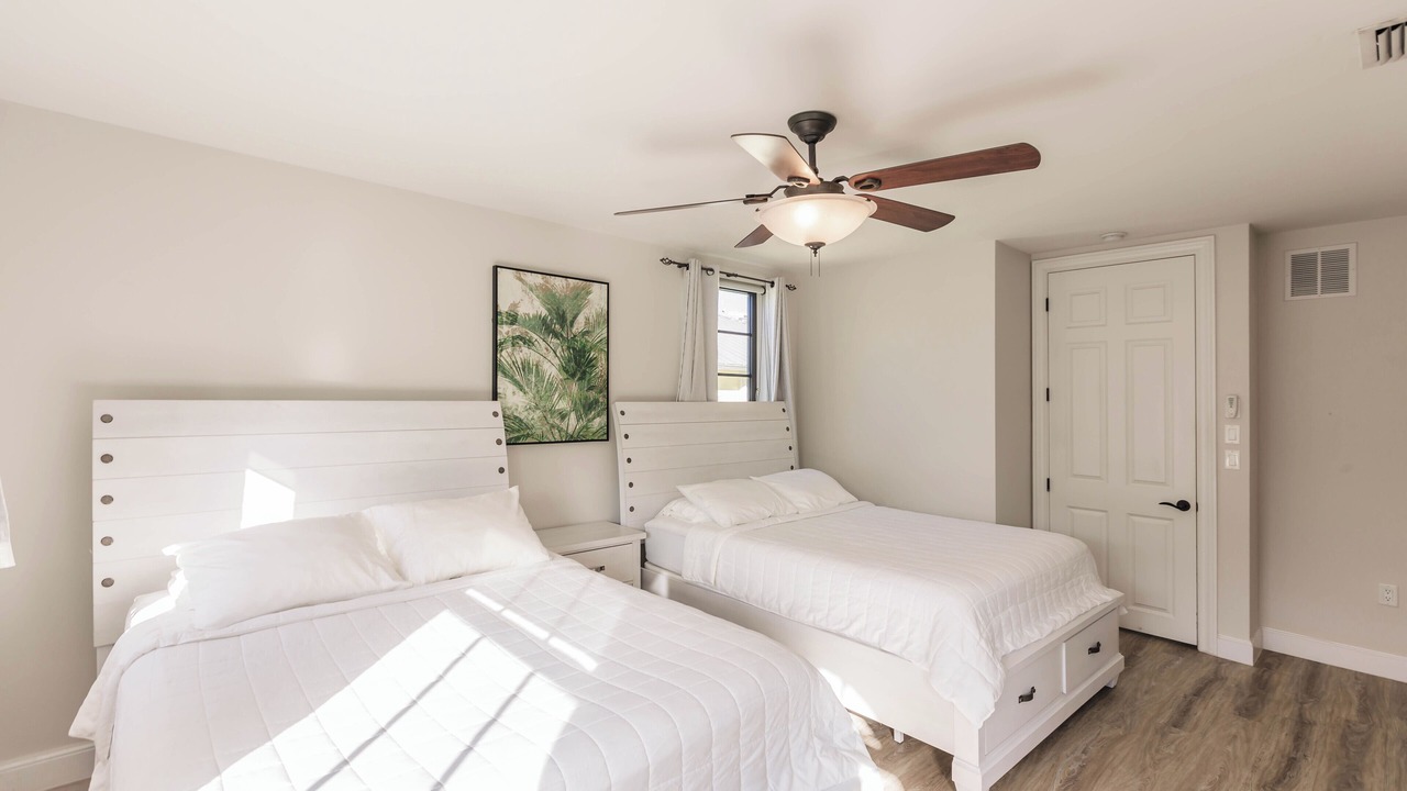 Photo of Bedroom in Tarpon River