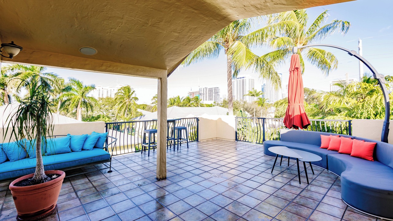 Photo of Patio Balcony in Tarpon River