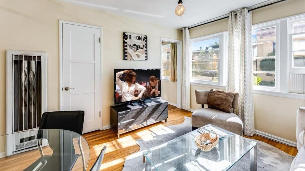 Photo of Livingroom in Melrose