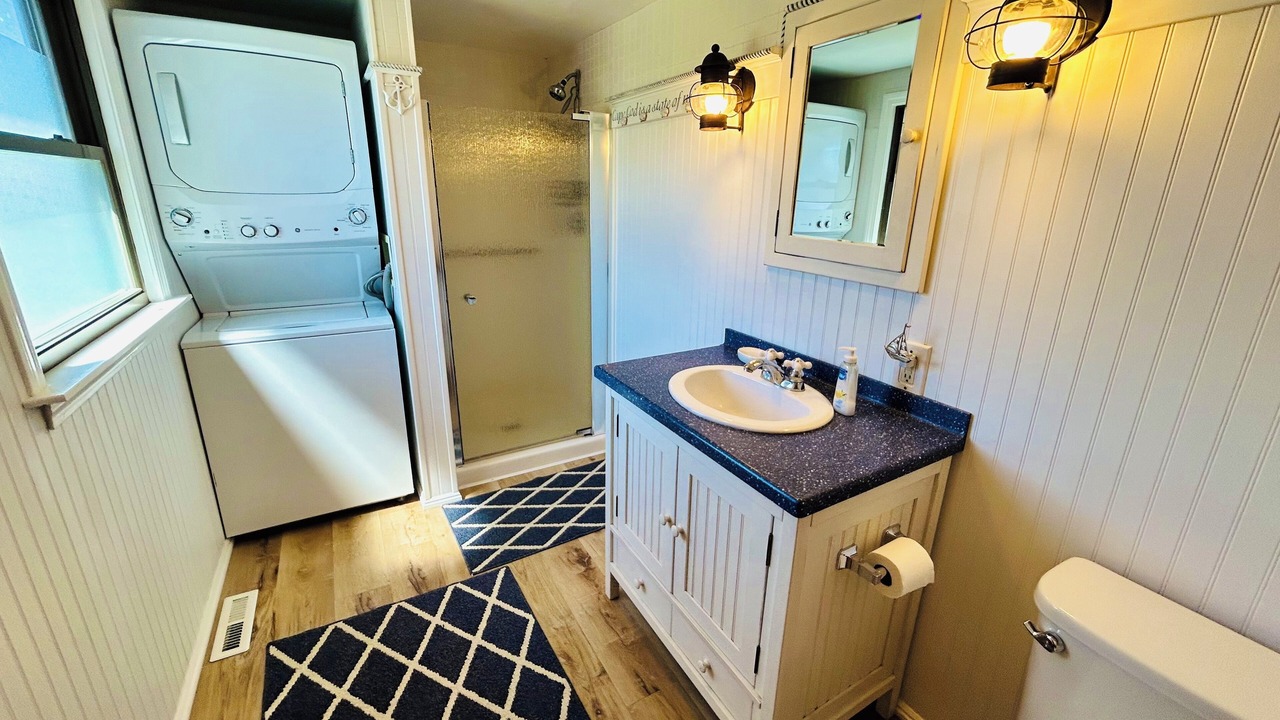 Photo of Bathroom in Mara Vista