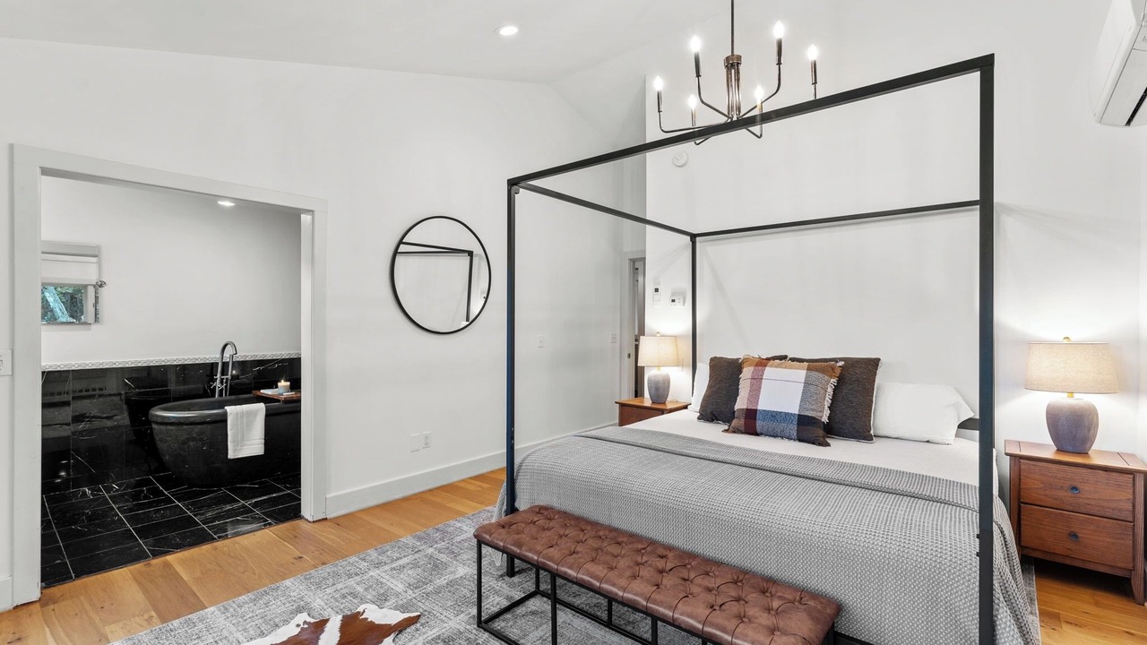 Photo of Bedroom in Ellicottville