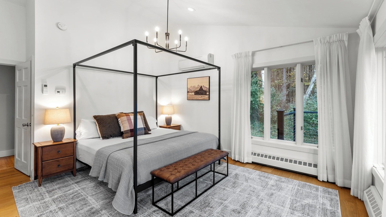 Photo of Bedroom in Ellicottville
