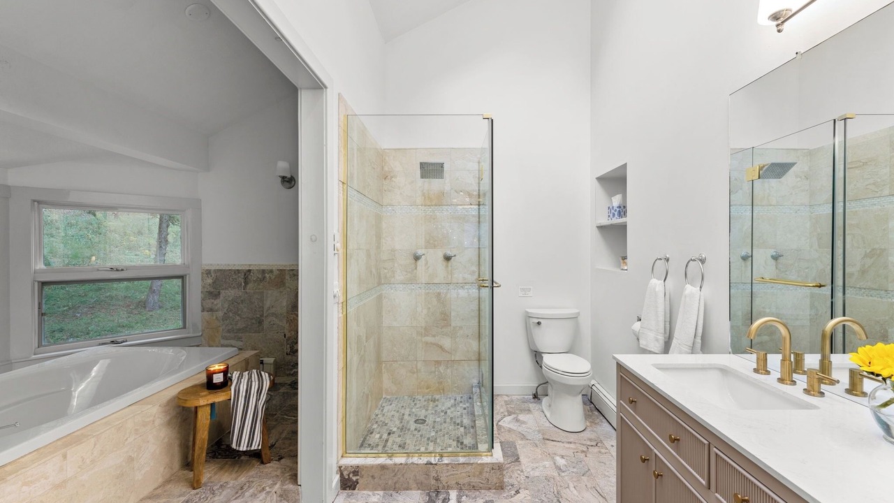 Photo of Bathroom in Ellicottville
