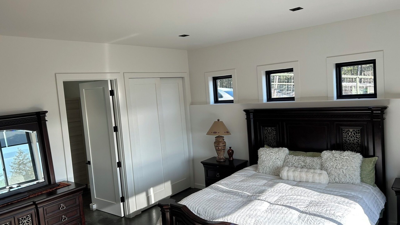 Photo of Bedroom in Lakeside
