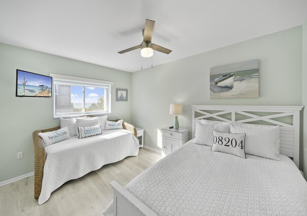 Photo of Bedroom in Admiral Estates