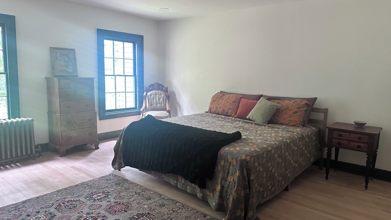 Photo of Bedroom in Loudonville