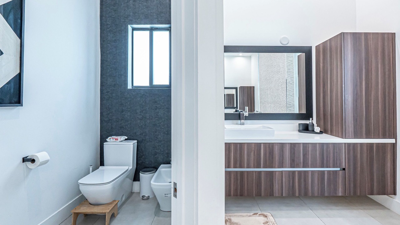 Photo of Bathroom in Southwest Ranches